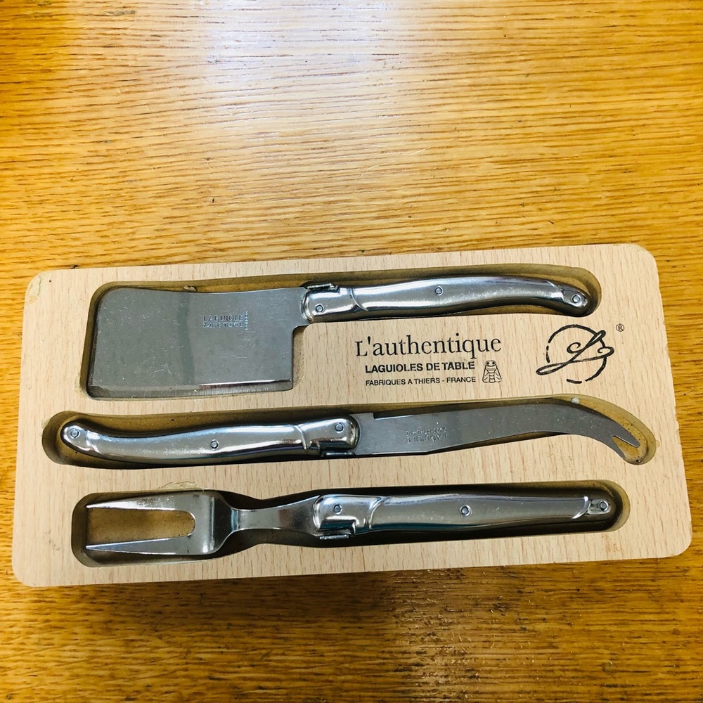 LAGUIOLE FRANCE KNIVES SETS AUTHENTIC